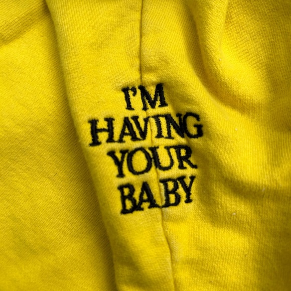 Harry Styles ‘Kiwi’ Crewneck Merch - Picture 3 of 5